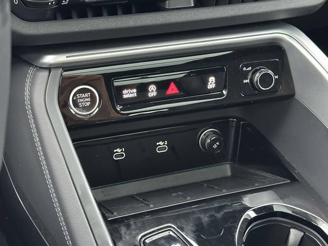 Certified 2025 Audi Q5 Premium w/ Premium Plus AWD/4WD image 32
