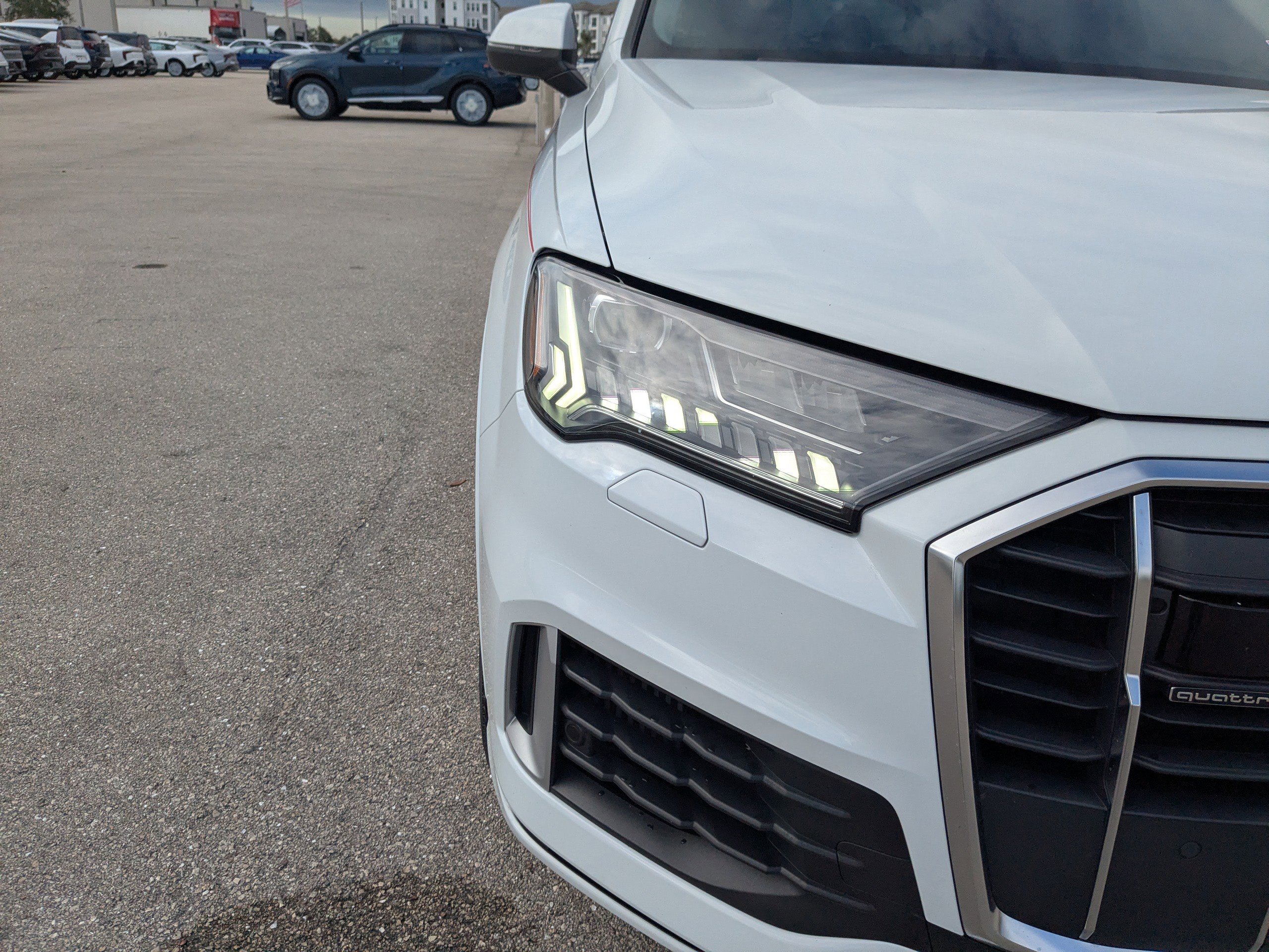 Used 2020 Audi Q7 3.0T Prestige image 11