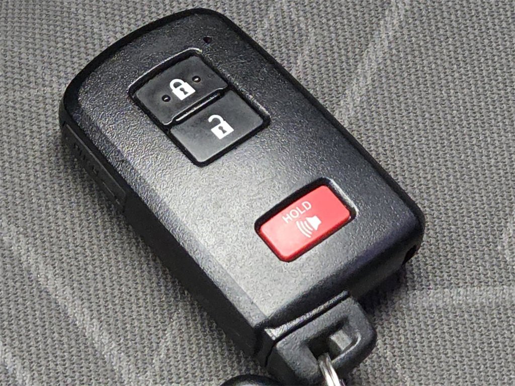 Used 2022 Toyota Tacoma TRD Off-Road w/ Black Out Package (TMS) image 31