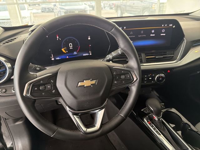 Certified 2025 Chevrolet Trax LT w/ LT Convenience Package image 17