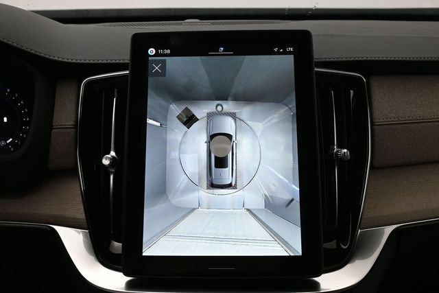 New 2027 Volvo XC90 B6 Plus AWD/4WD image 22