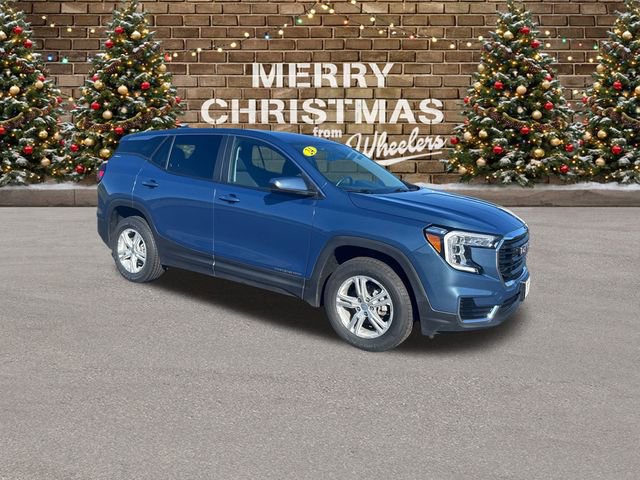 Used 2024 GMC Terrain SLE image 8