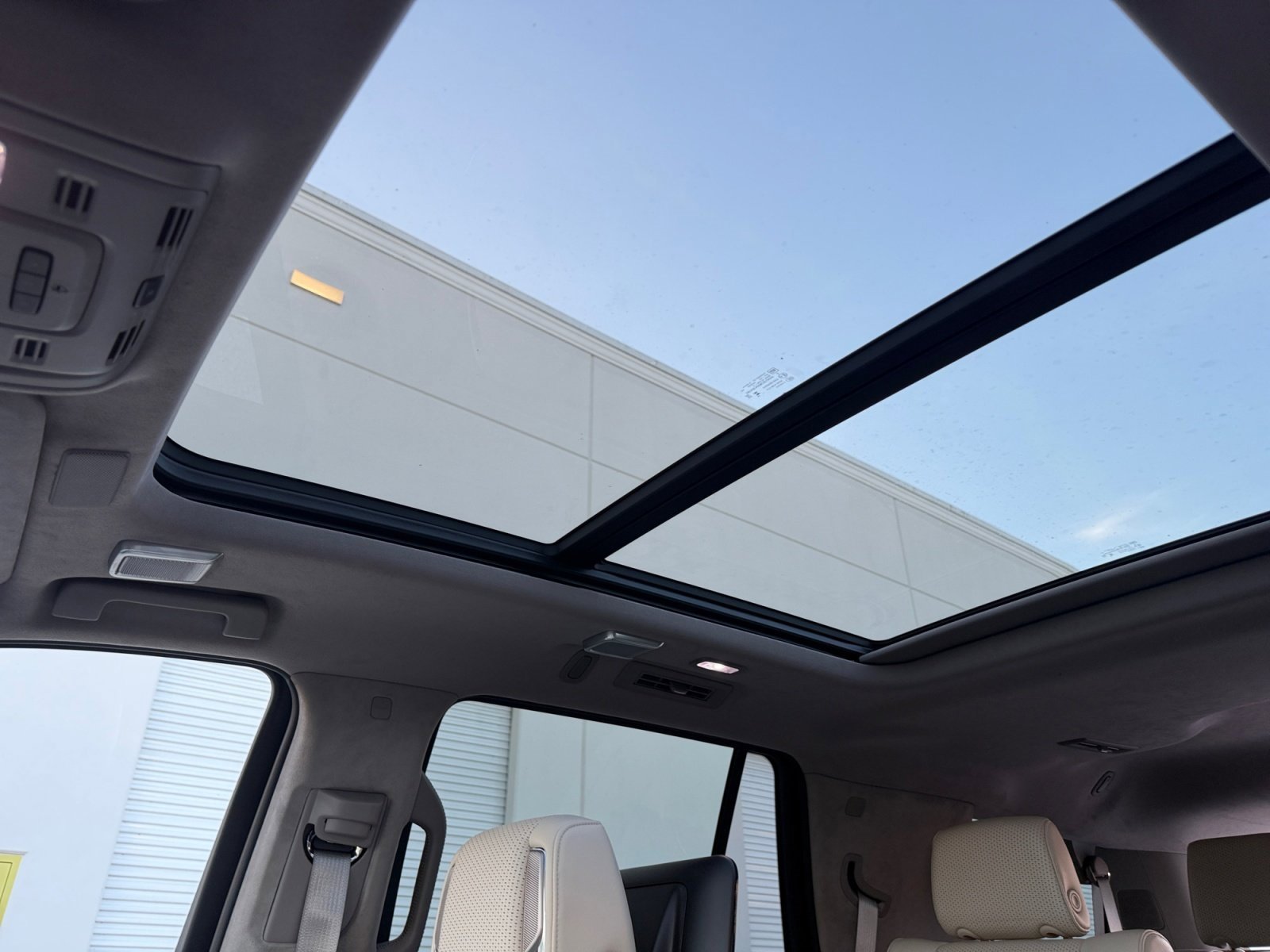 Used 2024 Cadillac Escalade Premium Luxury Platinum image 41