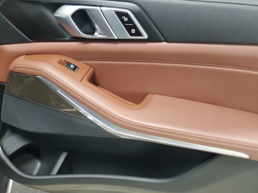 Certified 2023 BMW X5 sDrive40i w/ Executive Package image 29