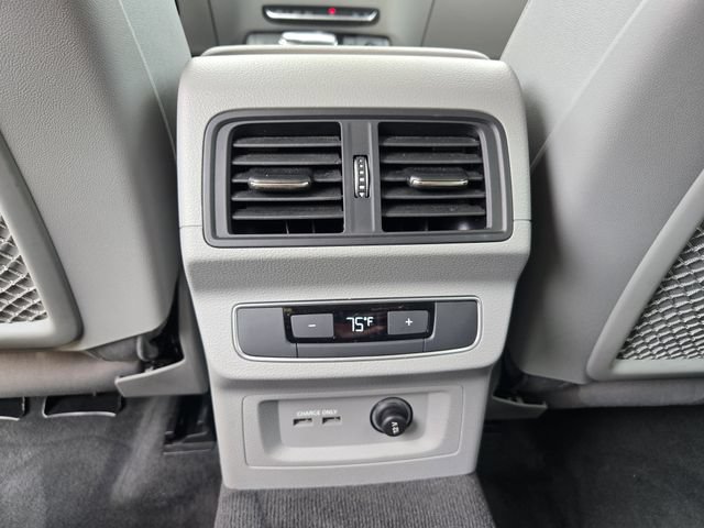 Used 2022 Audi Q5 2.0T Premium w/ Convenience Package AWD/4WD image 5