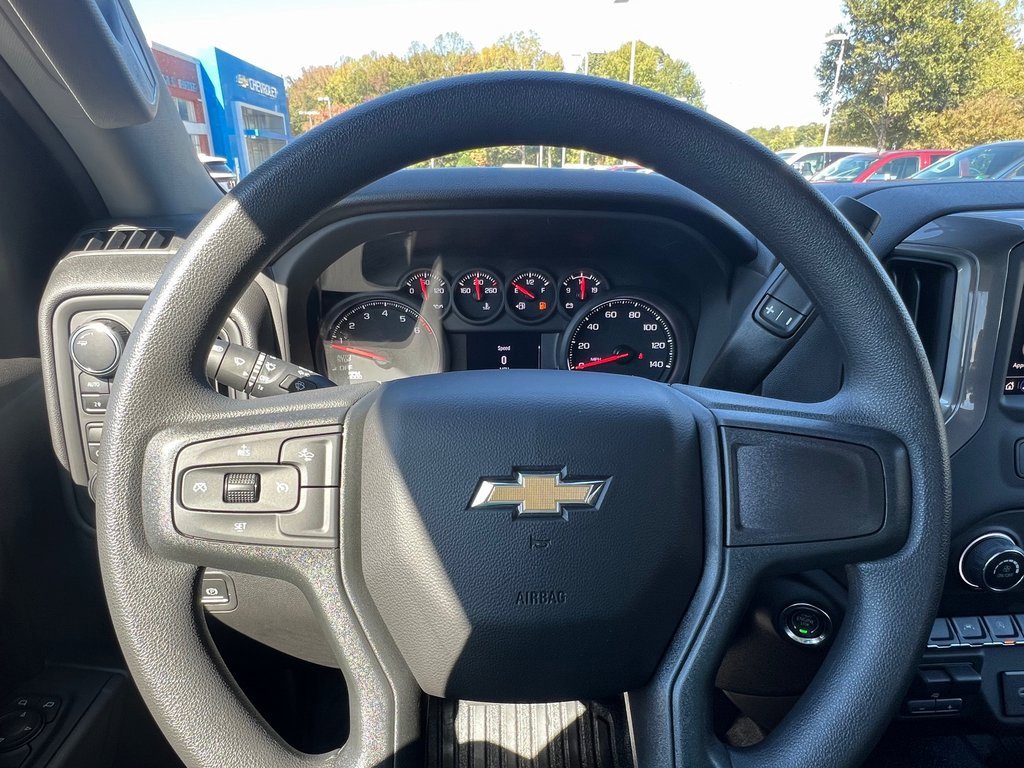 Used 2024 Chevrolet Silverado 1500 W/T w/ Z71 Off-Road Package image 5