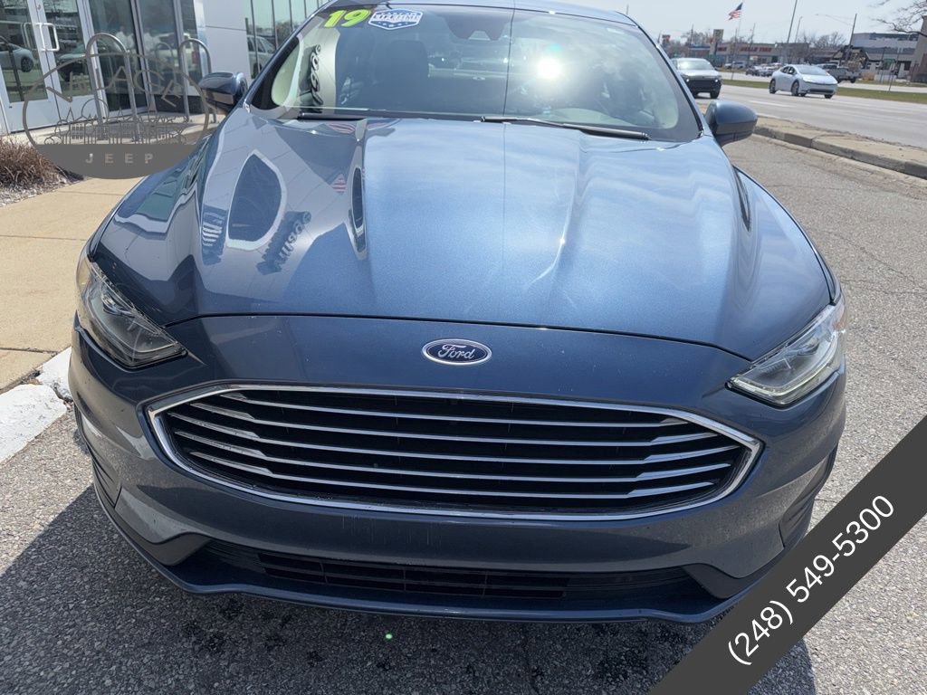 Used 2019 Ford Fusion SE image 5