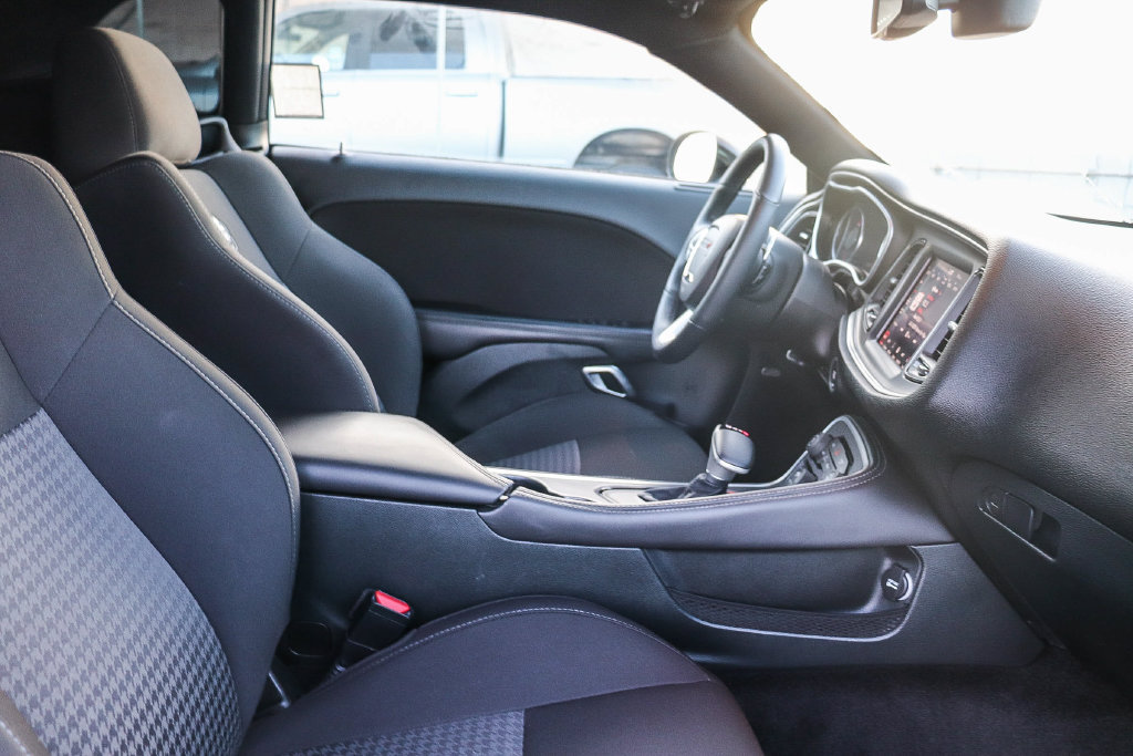 Used 2018 Dodge Challenger R/T Scat Pack RWD image 18