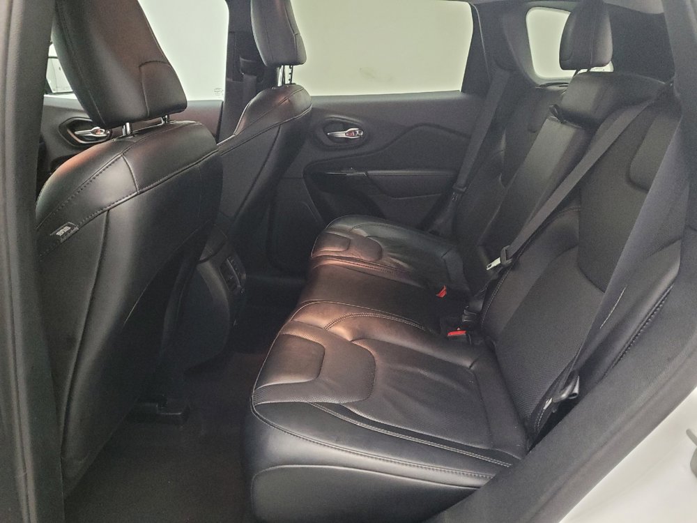 Used 2023 Jeep Cherokee Altitude Lux image 18