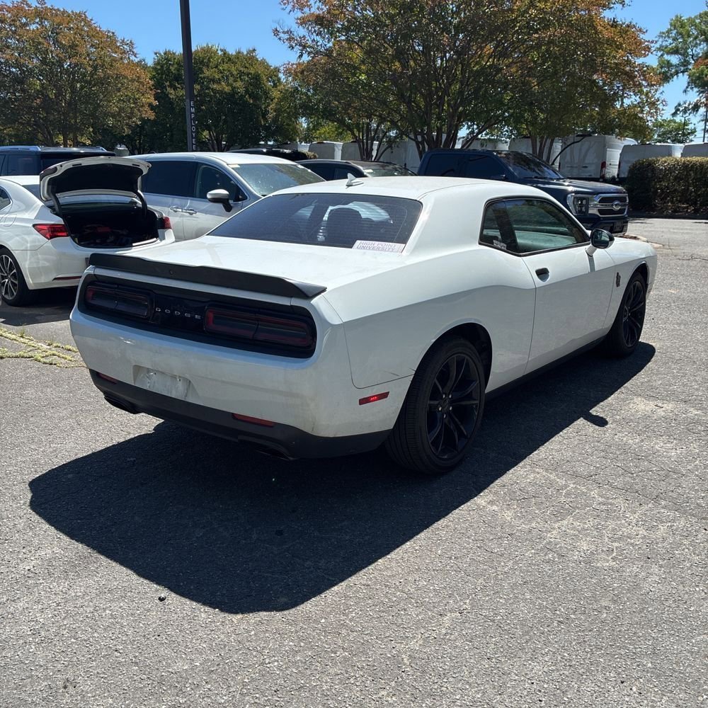 Used 2016 Dodge Challenger R/T Plus RWD image 3