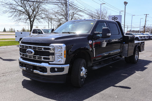 New 2026 Ford F350 XL w/ XL Chrome Package AWD/4WD image 5