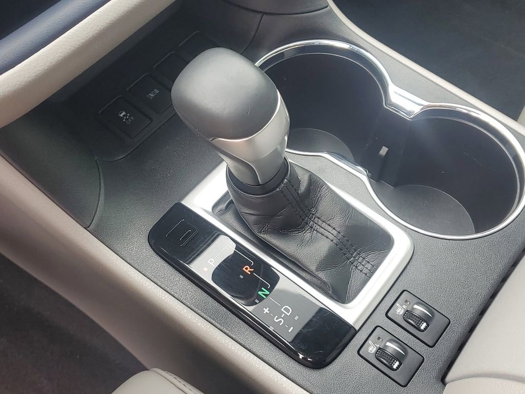 Used 2019 Toyota Highlander XLE image 30