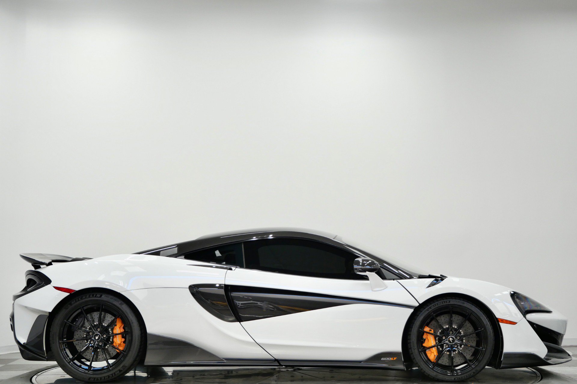 Used 2019 McLaren 600LT RWD image 57