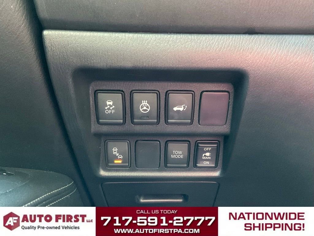 Used 2018 Nissan Pathfinder SL w/ Midnight Edition Package AWD/4WD image 17