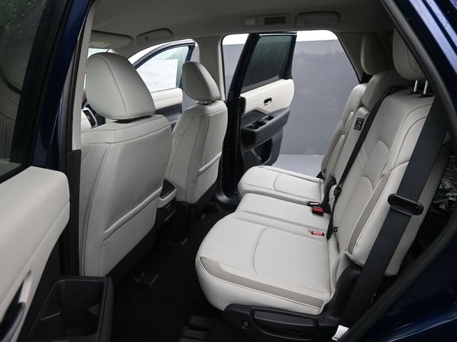 New 2026 Nissan Pathfinder SL FWD image 9