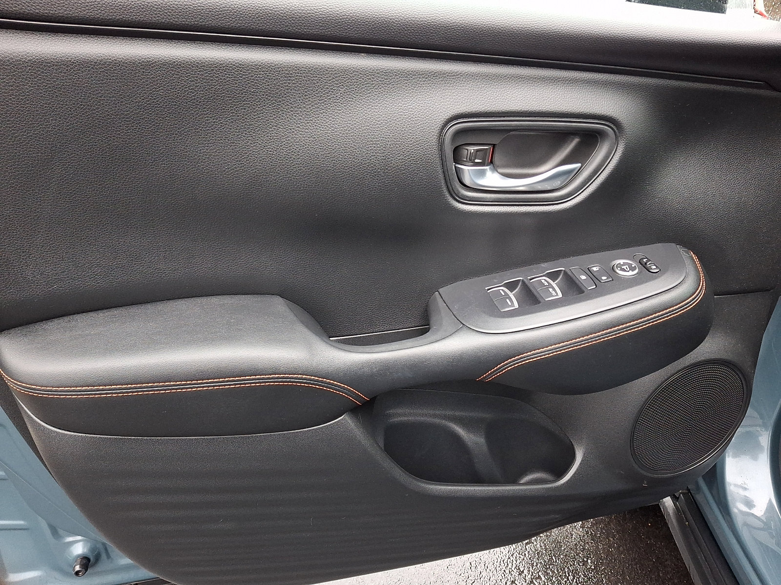 Used 2024 Honda HR-V Sport image 12