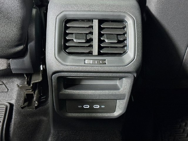 New 2026 Volkswagen Taos SEL AWD/4WD image 28