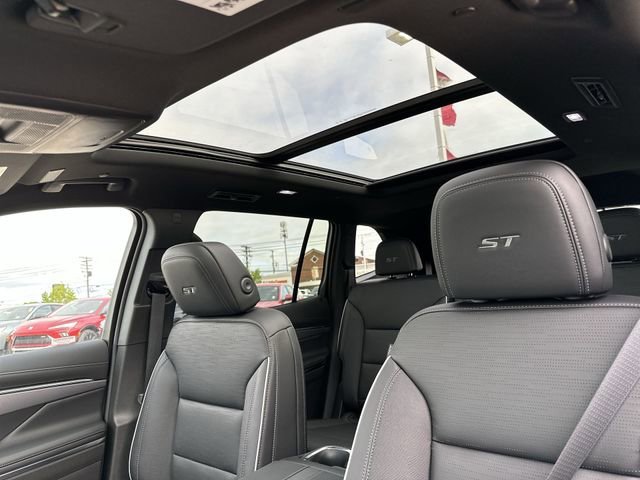 New 2026 Buick Enclave Sport Touring w/ Power Package FWD image 18