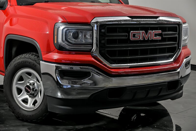 Used 2019 GMC Sierra 1500 Limited w/ Sierra Convenience Package RWD image 2