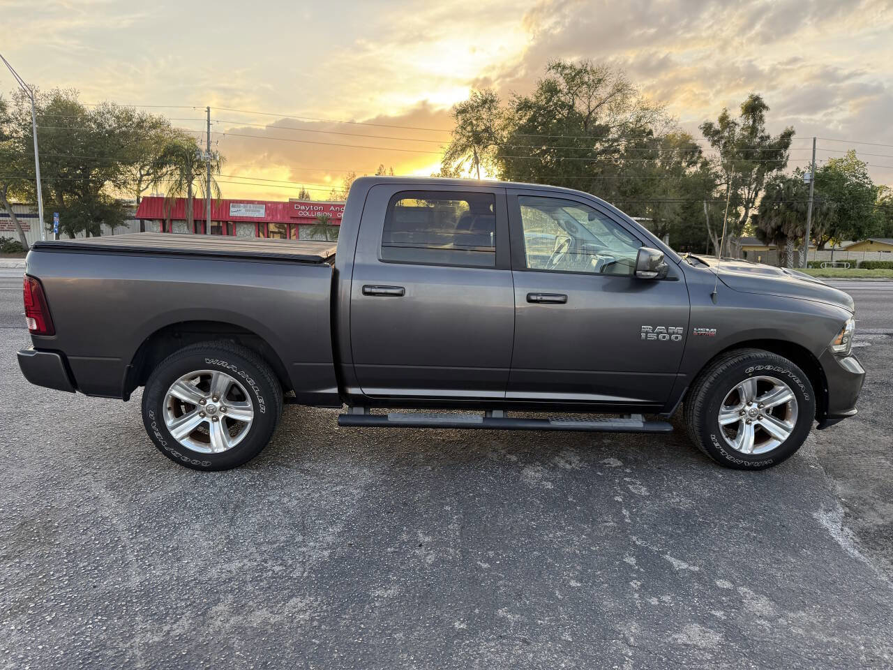 Used 2014 RAM 1500 Sport w/ Convenience Group image 3