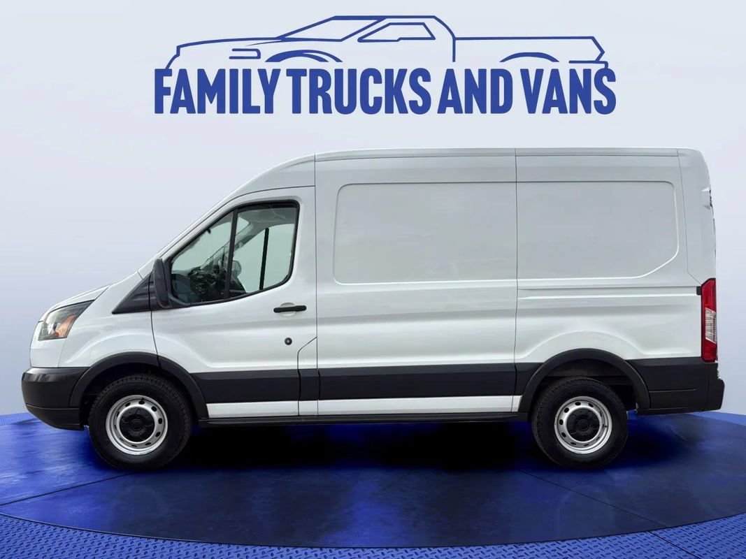 Used 2017 Ford Transit 250 130 Medium Roof RWD image 2