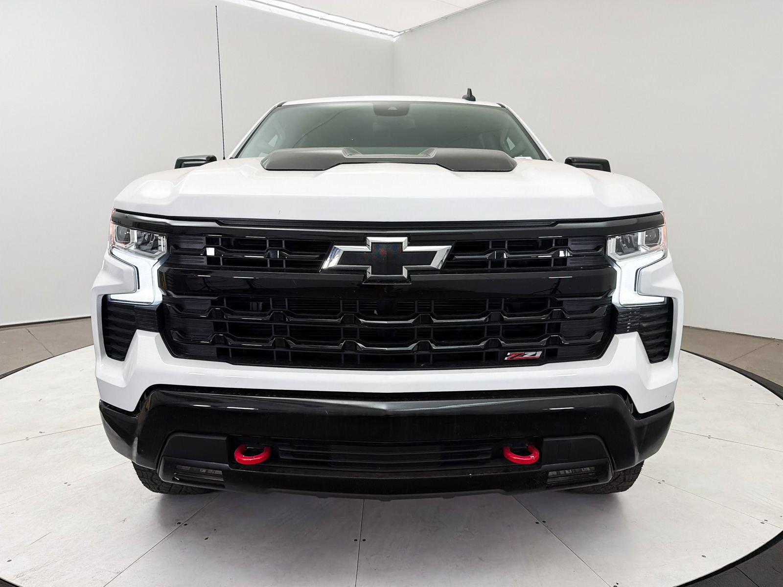 Used 2024 Chevrolet Silverado 1500 LT Trail Boss w/ Protection Package AWD/4WD image 11
