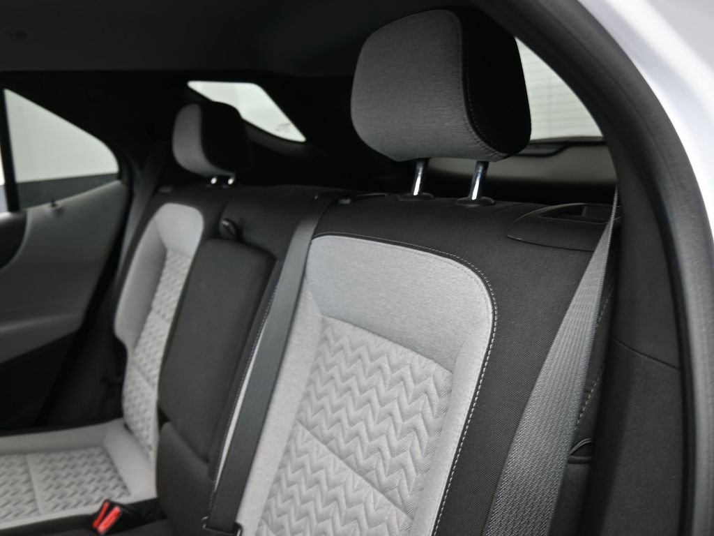Used 2023 Chevrolet Equinox LS w/ Sport Edition image 28