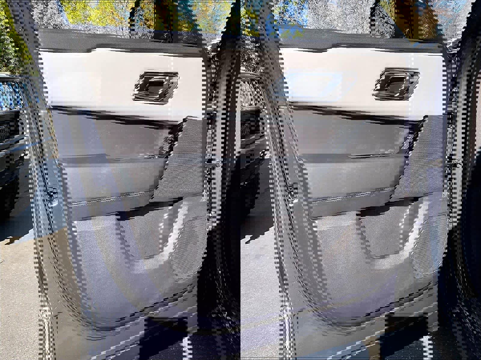 Used 2026 Land Rover Range Rover Velar S image 25