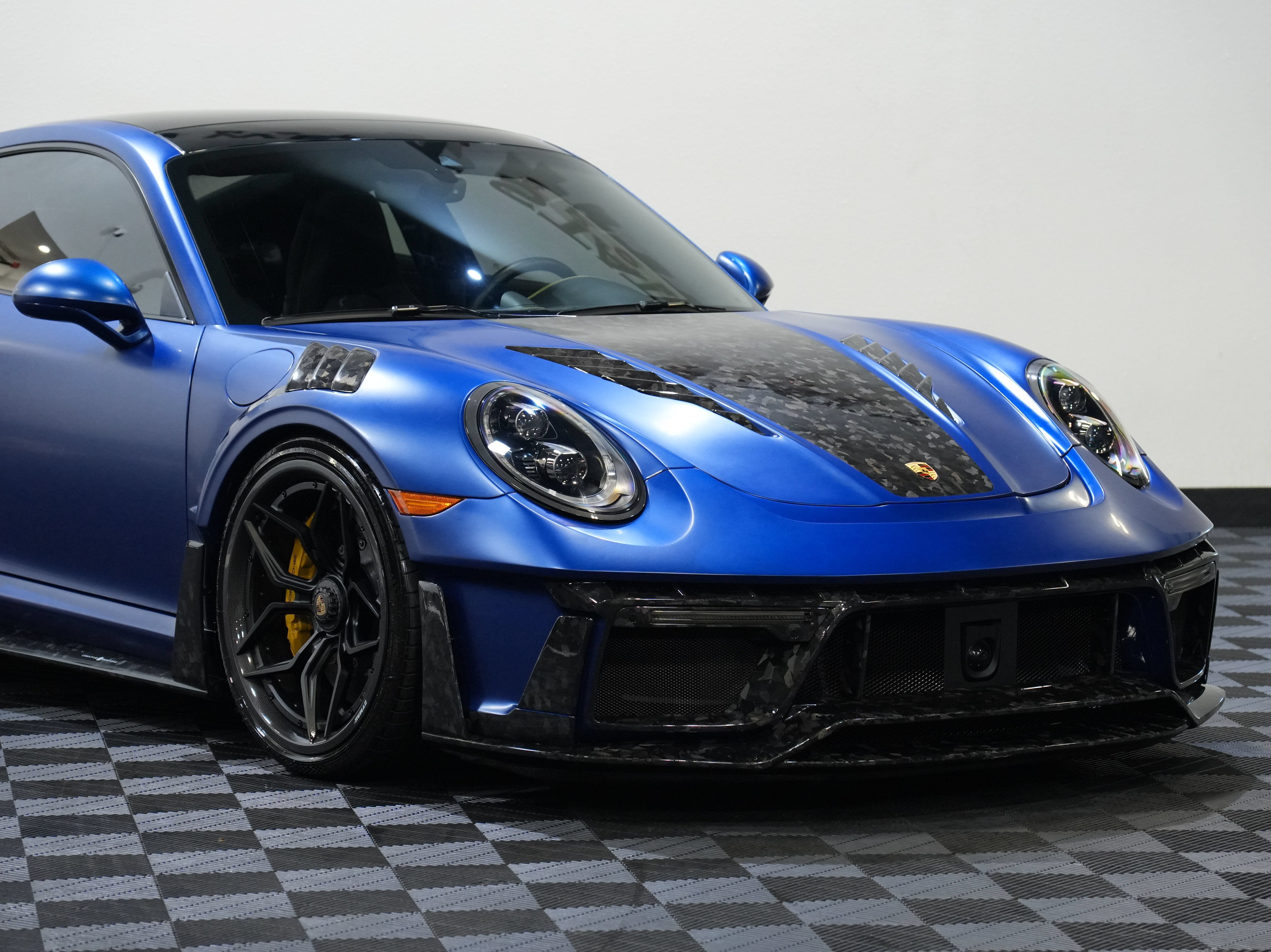 Used 2019 Porsche 911 Turbo S AWD/4WD image 9