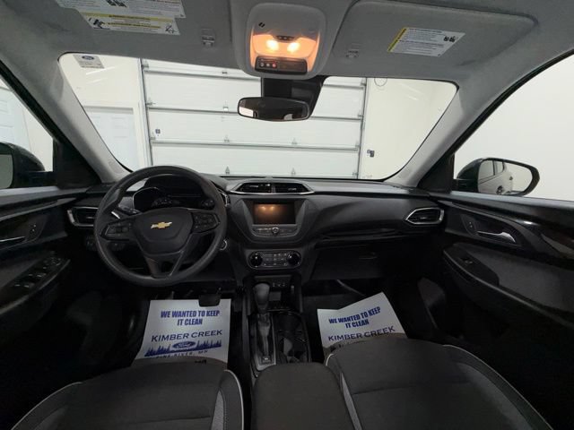 Used 2023 Chevrolet TrailBlazer LT AWD/4WD image 9