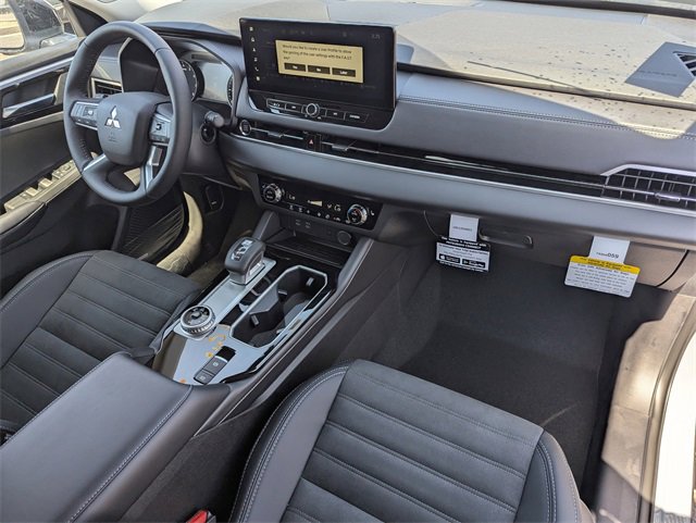 New 2025 Mitsubishi Outlander Trail Edition image 8