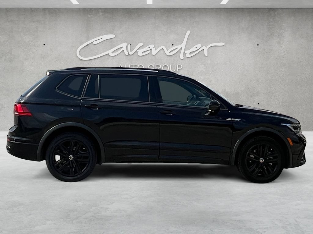 Used 2022 Volkswagen Tiguan SE R-Line FWD image 17