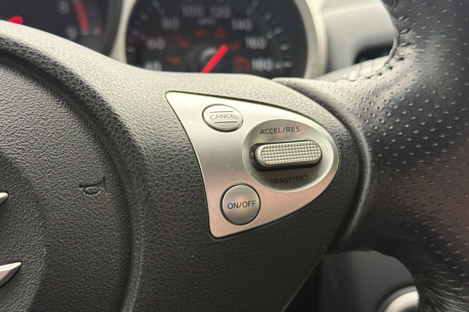 Used 2016 Nissan 370Z Base image 25