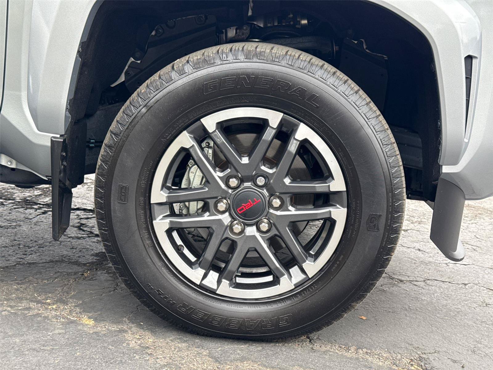 Used 2024 Toyota Tacoma TRD Sport w/ TRD Sport Premium Package AWD/4WD image 6