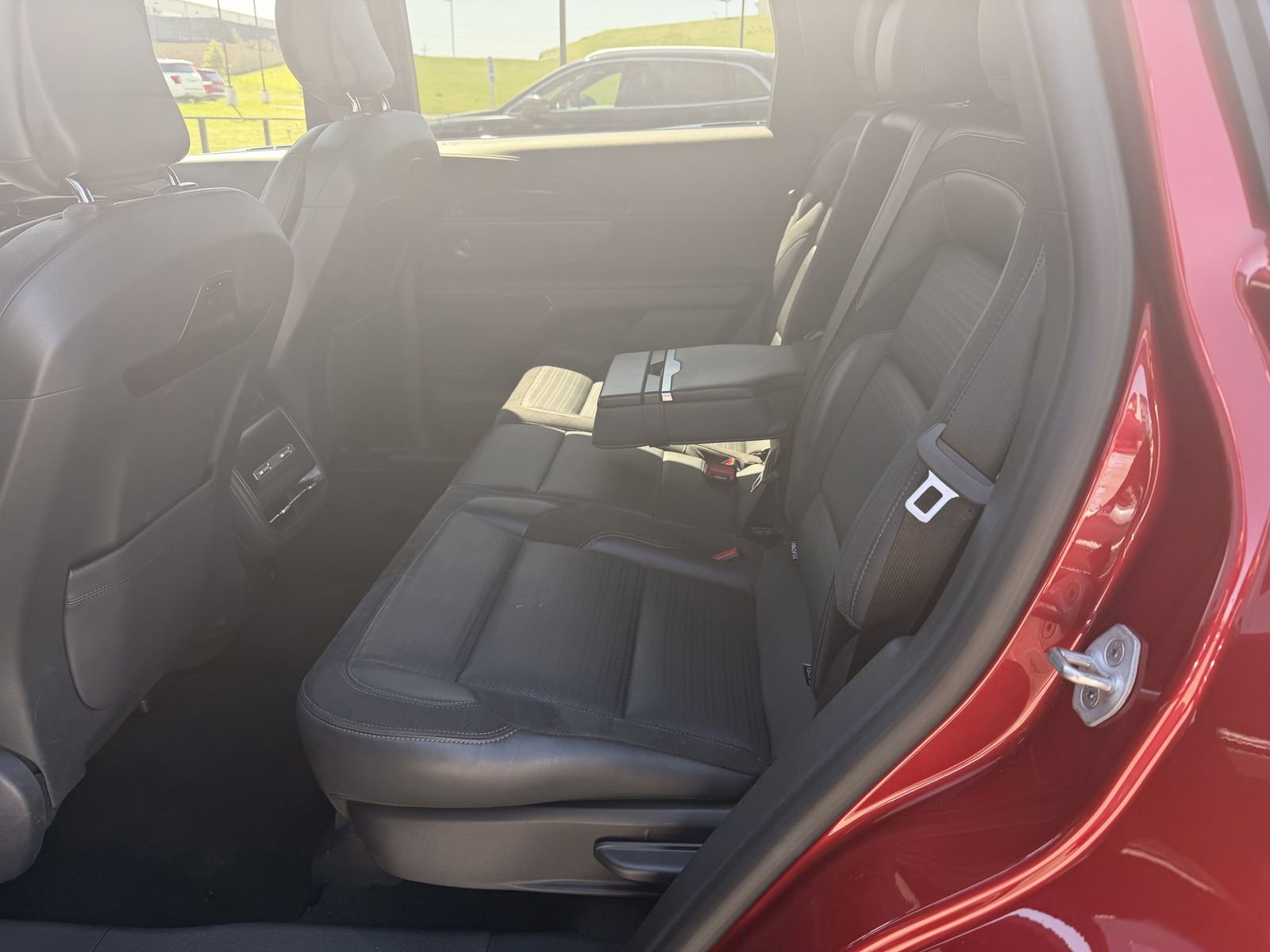 Used 2024 Lincoln Nautilus Reserve w/ Equipment Group 202A image 6