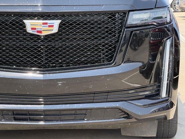 Used 2023 Cadillac Escalade ESV Sport Platinum w/ LPO, Floor Liner Package AWD/4WD image 9