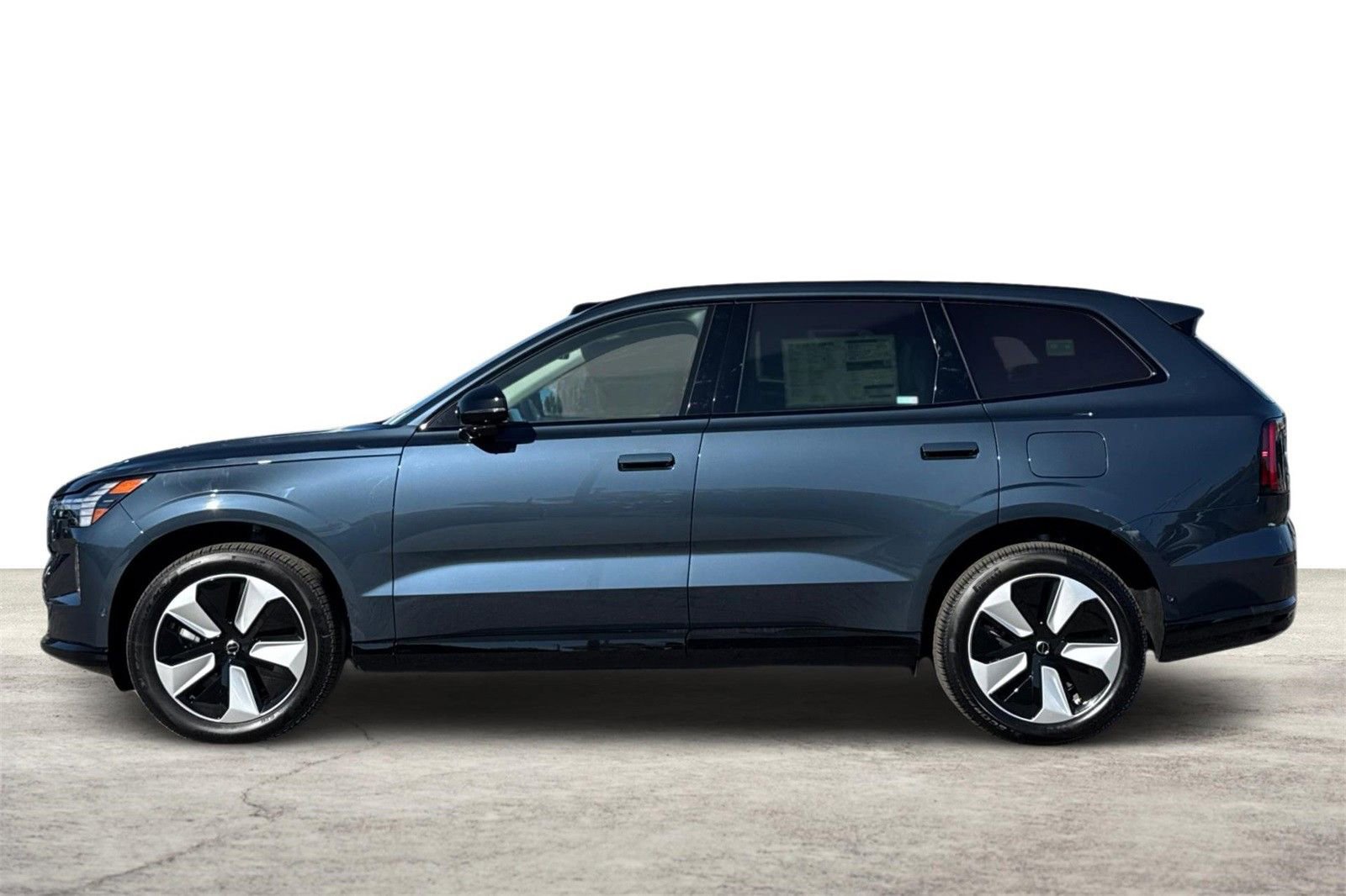 New 2025 Volvo EX90 Plus image 5