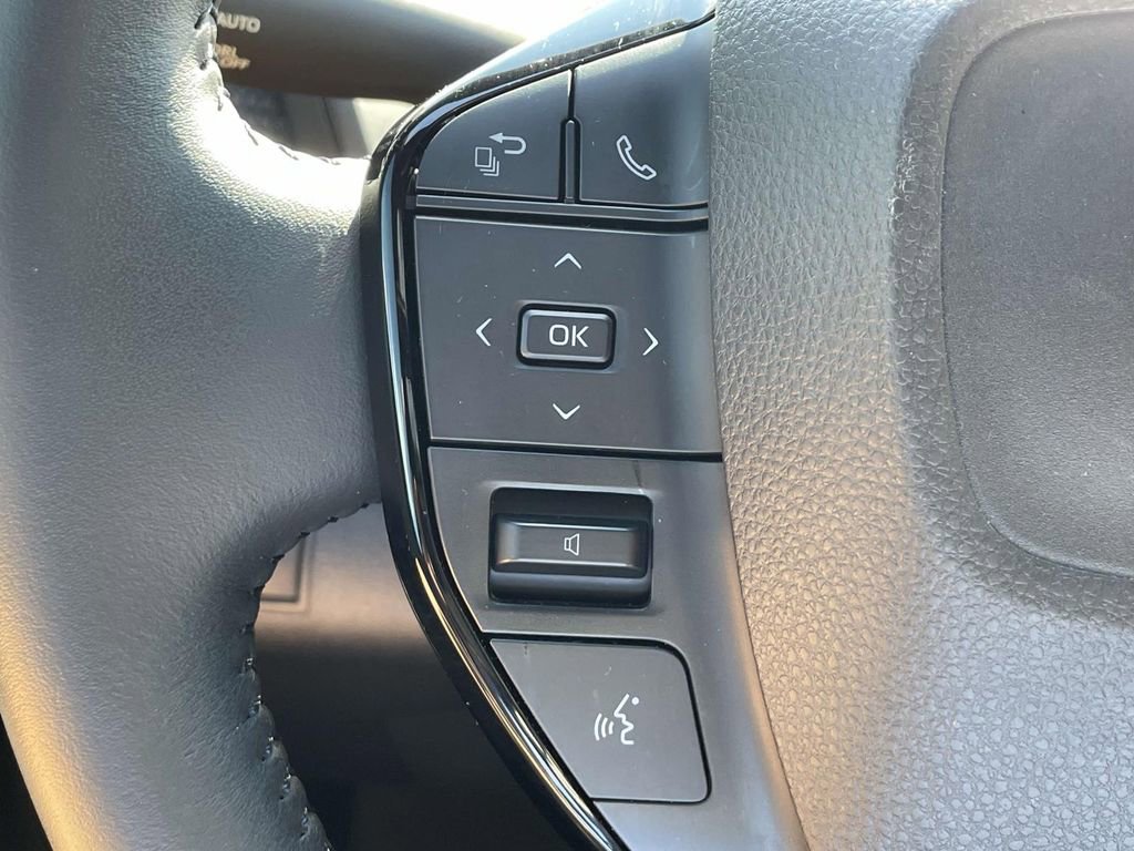 Used 2024 Toyota bZ4X XLE image 21