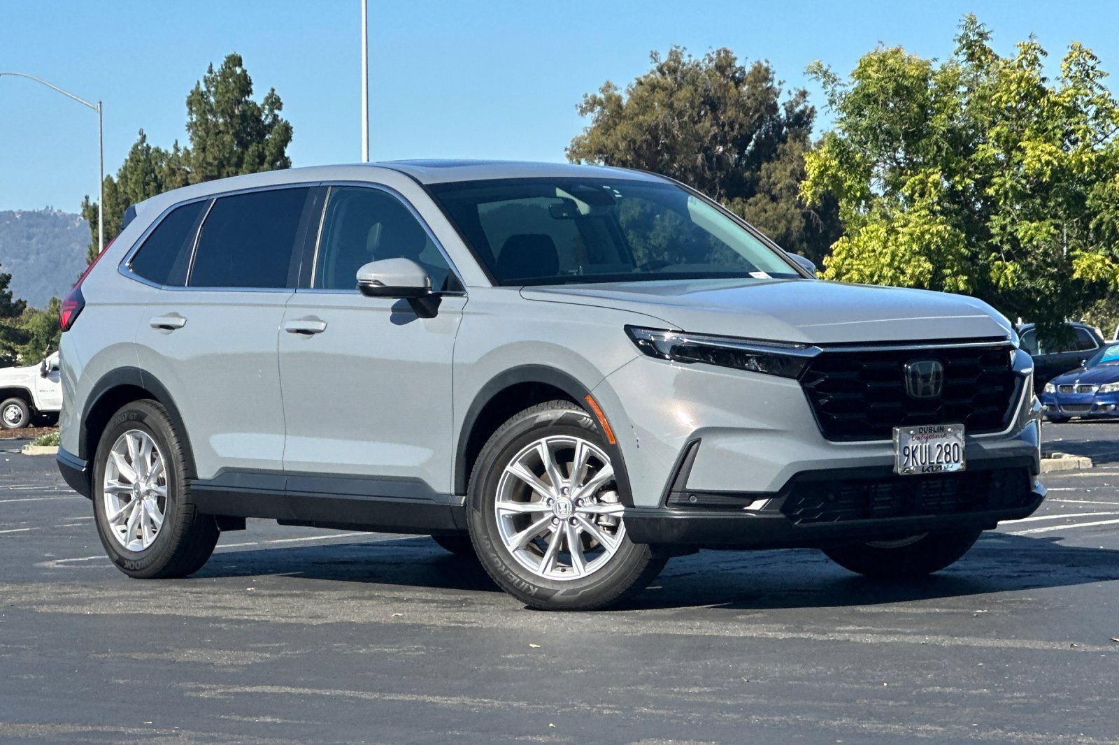 Used 2024 Honda CR-V EX-L image 2