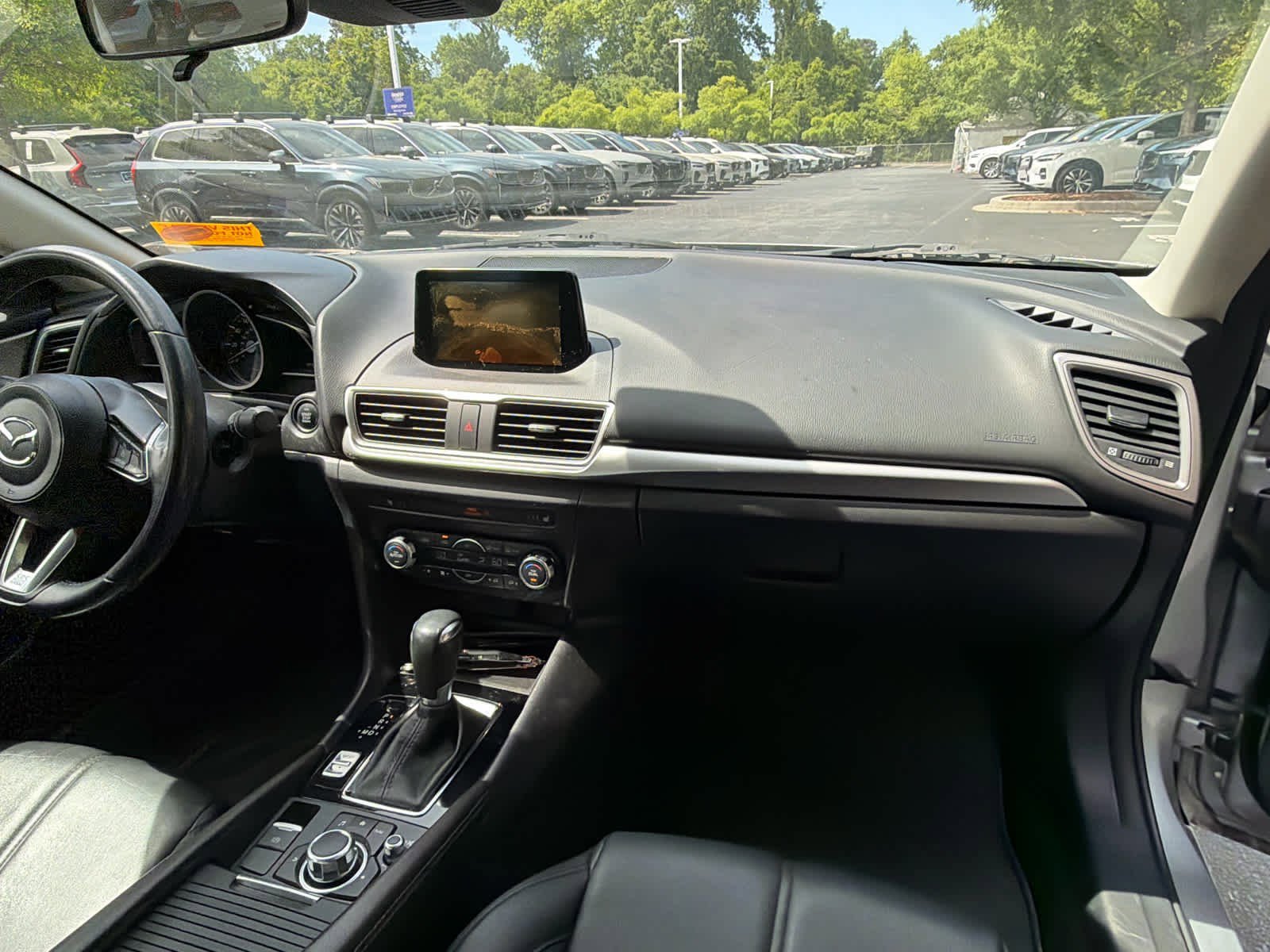 Used 2017 MAZDA MAZDA3 Touring image 19