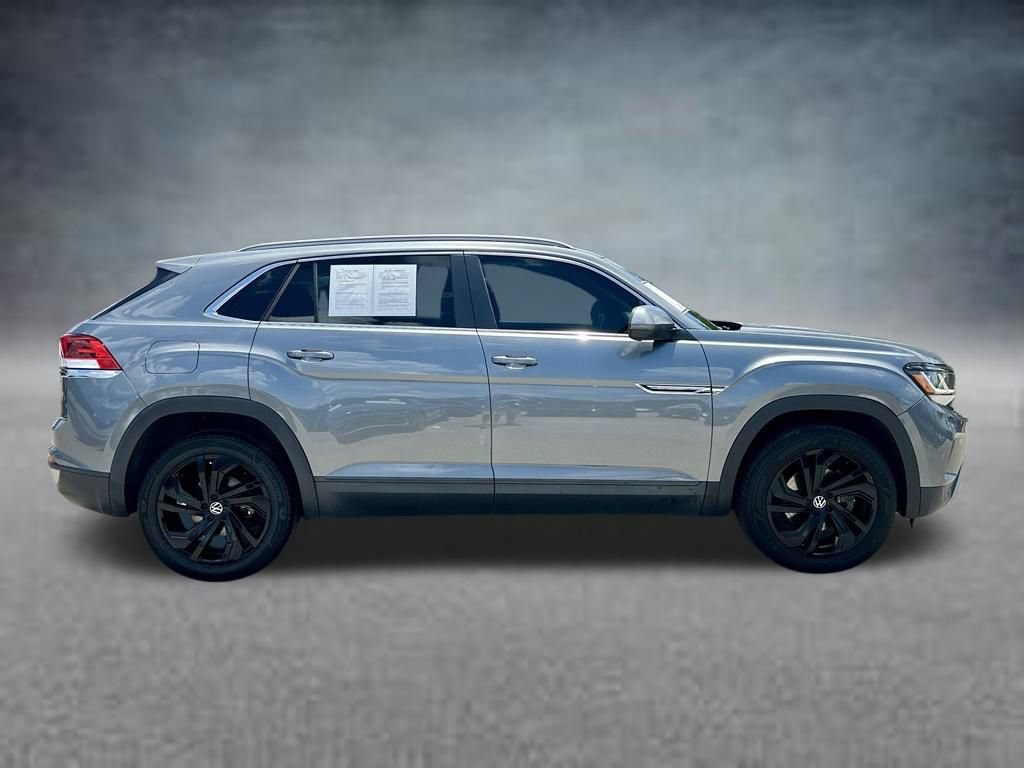 Used 2020 Volkswagen Atlas Cross Sport SEL FWD image 4