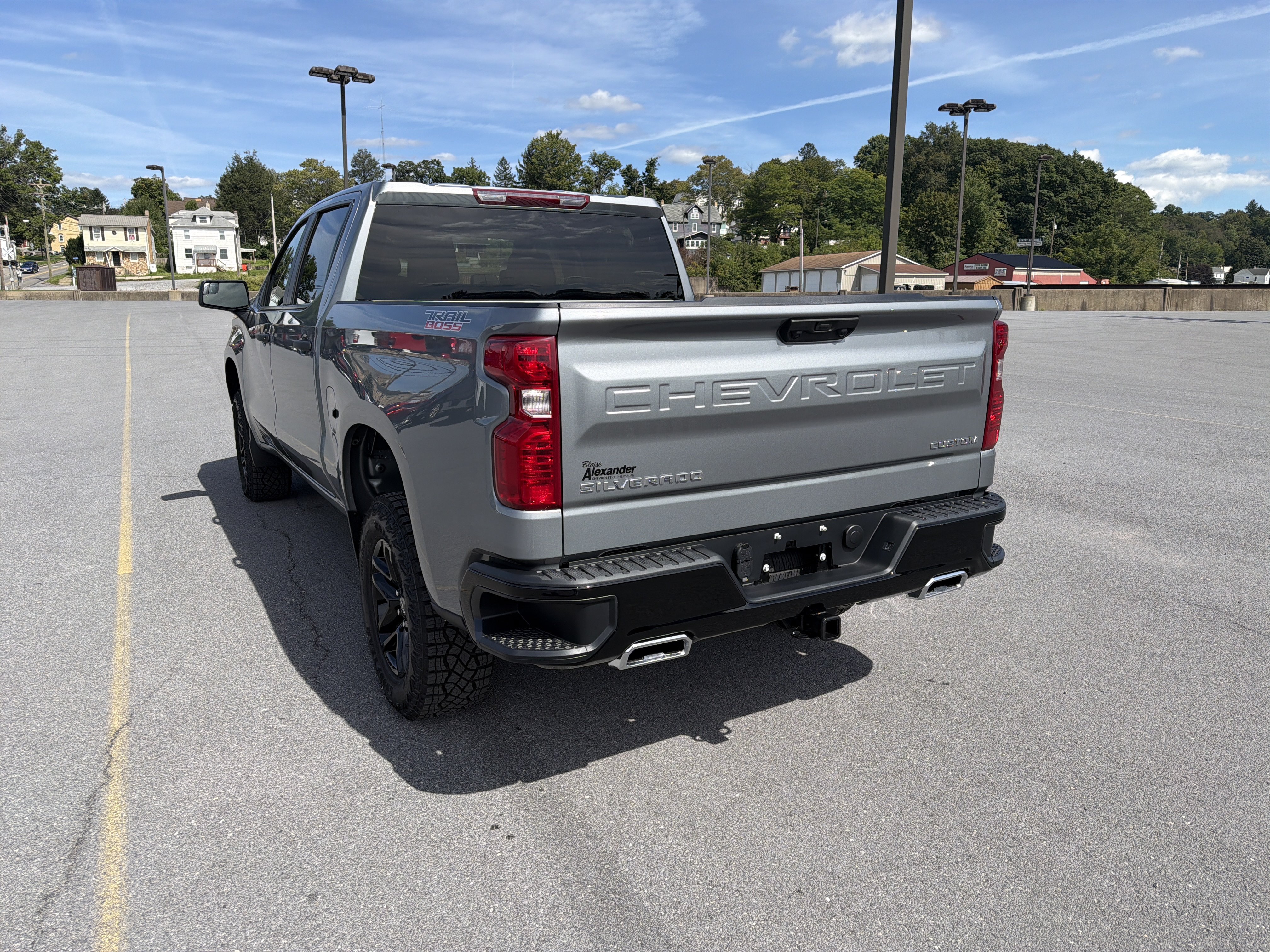 New 2026 Chevrolet Silverado 1500 Custom Trail Boss w/ LPO, Dark Essentials Package AWD/4WD image 4