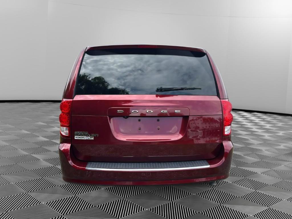Used 2017 Dodge Grand Caravan SXT FWD image 8