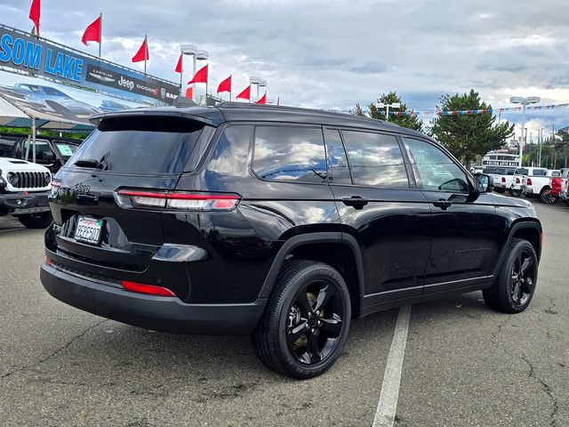 Used 2023 Jeep Grand Cherokee L Laredo AWD/4WD image 4