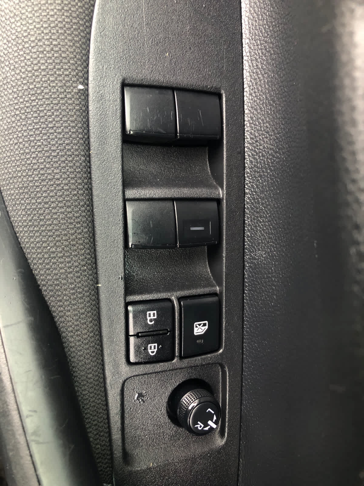Used 2025 Toyota Corolla LE FWD image 8