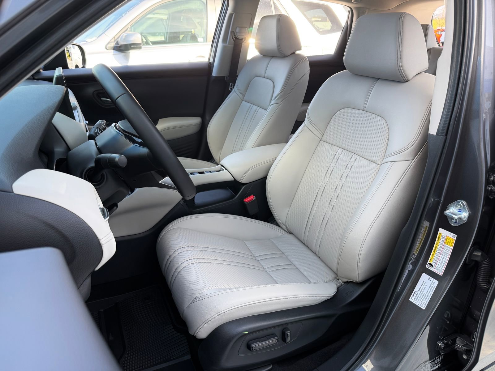 Certified 2026 Honda HR-V EX-L image 12
