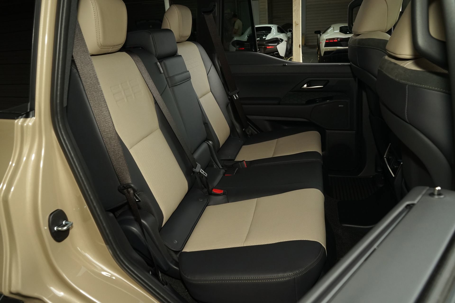 Used 2026 Lexus GX 550 AWD/4WD image 19