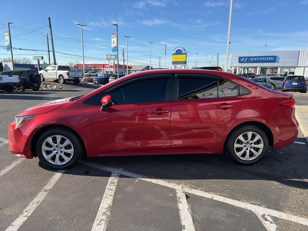 Used 2021 Toyota Corolla LE w/ Body Protection Package (TMS) image 5