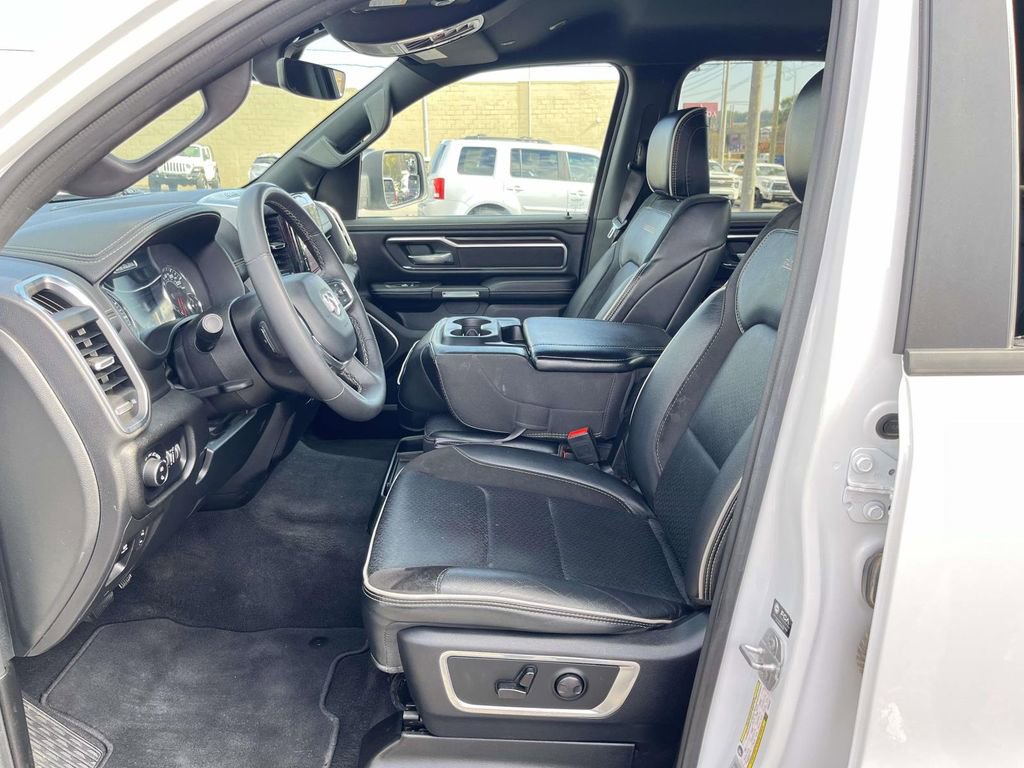 Used 2025 RAM 1500 Laramie image 23