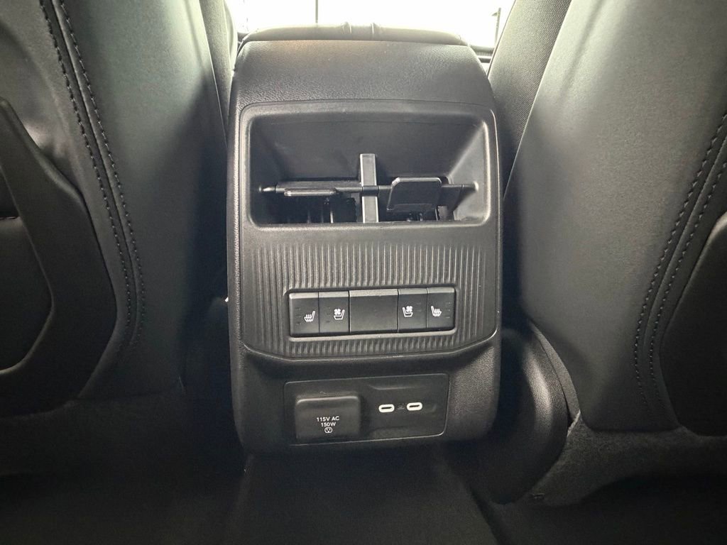 Used 2025 Jeep Wagoneer S Launch Edition image 33